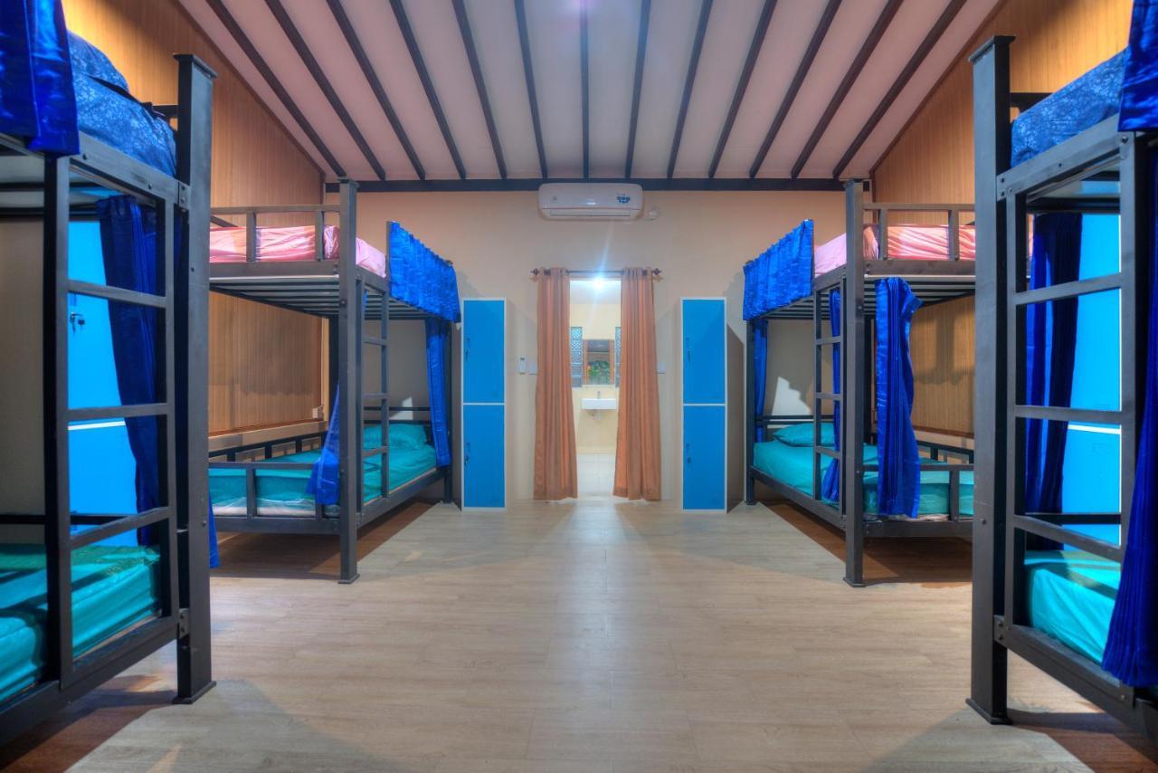Bata Merah Homestay بانيووانجى المظهر الخارجي الصورة