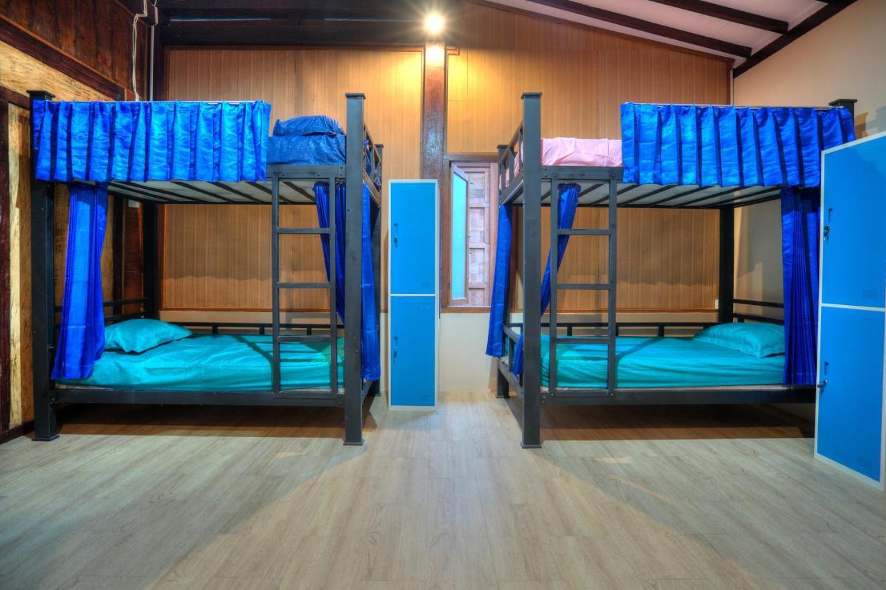 Bata Merah Homestay بانيووانجى المظهر الخارجي الصورة