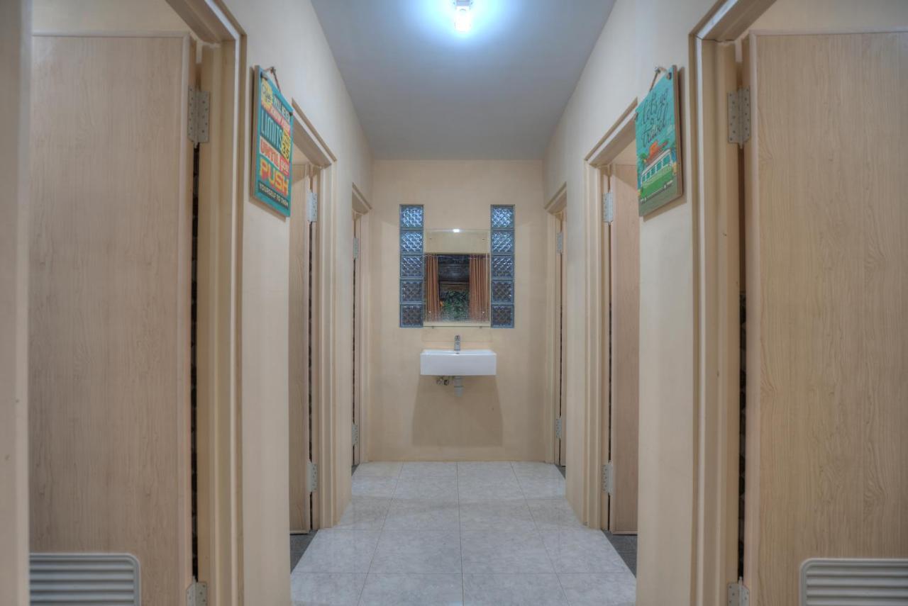Bata Merah Homestay بانيووانجى المظهر الخارجي الصورة