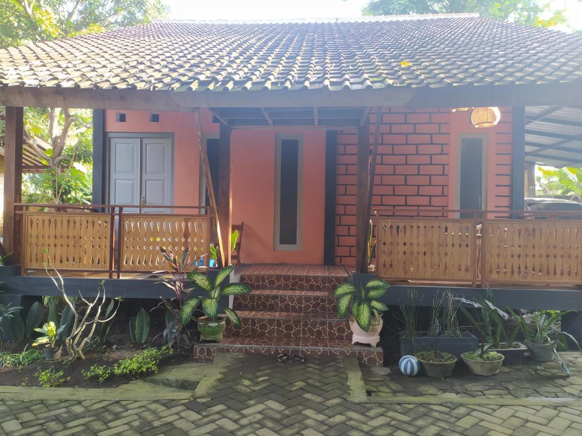 Bata Merah Homestay بانيووانجى المظهر الخارجي الصورة