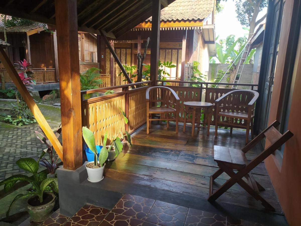 Bata Merah Homestay بانيووانجى المظهر الخارجي الصورة