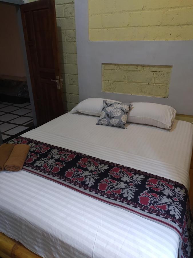 Bata Merah Homestay بانيووانجى المظهر الخارجي الصورة